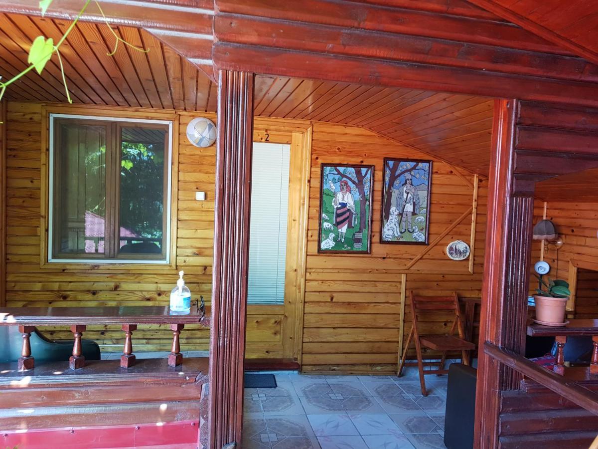 Hotel Casa Simona Două Mai Exteriér fotografie